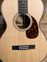 Larrivee 00-40 Koa Small Body Special