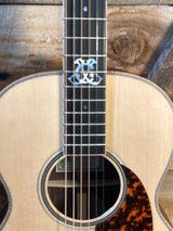 Larrivee OO-40-RW Bluegrass Special Ltd.