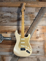 2004 Fender American Deluxe Stratocaster