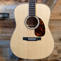 Larrivee D-03e