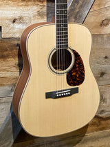 Larrivee D-03e